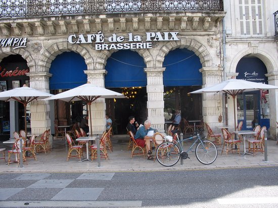 Cafe-de-la-paix